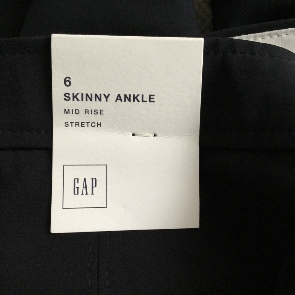 GAP - Picture 11 of 16
